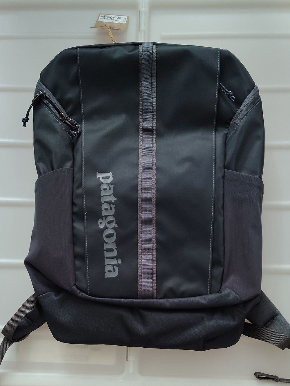 New Patagonia Black Hole Pack 25 L Carry On Travel Backpack Laptop